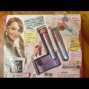 Project MC2 we love chemistry kit